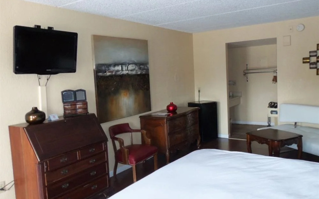photo 4 of Claremont Hotel Kissimmee