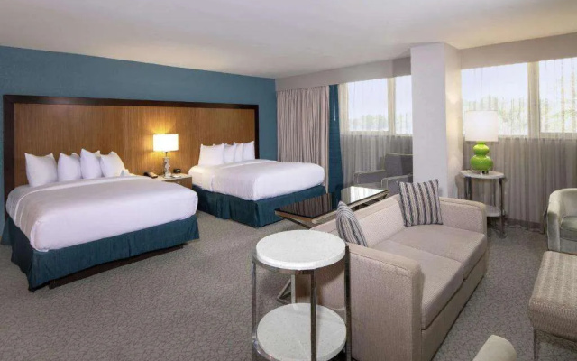 photo 5 of Doubletree By Hilton Hotel Jacksonville Airport