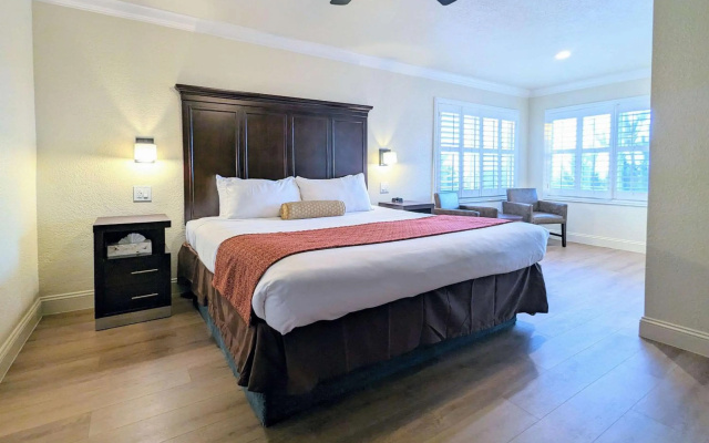 photo 3 of Clarion Collection Wilkie's Inn Pacific Grove - Monterey