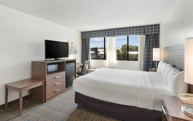 photo 5 of Clarion Hotel Concord/Walnut Creek
