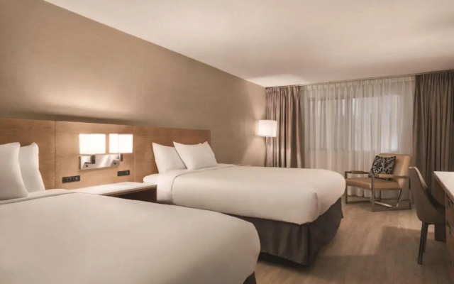 photo 4 of Clarion Hotel Milwaukee Airport