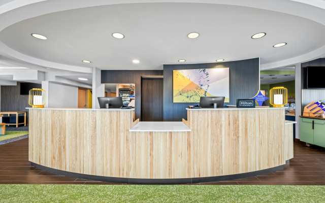 photo 2 of Spark by Hilton Cleveland Beachwood