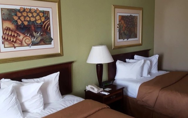 photo 4 of Clarion Hotel Conference Center