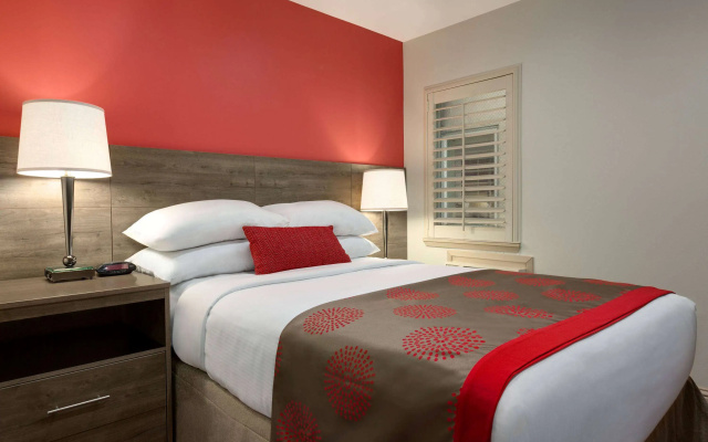 photo 3 of Ramada by Wyndham Oakland Downtown City Center