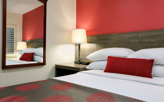 photo 4 of Ramada by Wyndham Oakland Downtown City Center