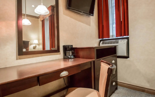 photo 5 of Clarion Hotel Park Avenue