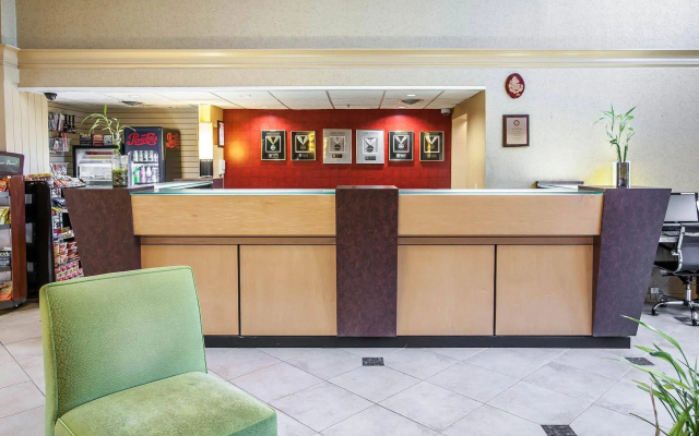 photo 2 of TownePlace Suites by Marriott Portland Airport