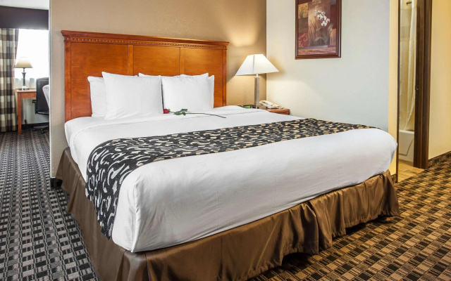 photo 3 of Clarion Inn Renton - Seattle