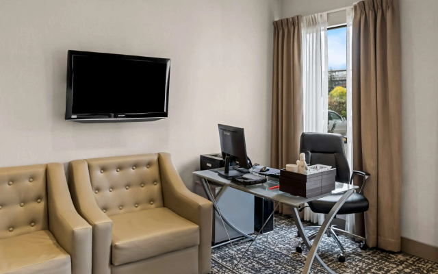 photo 4 of SureStay Hotel by Best Western SeaTac Airport North