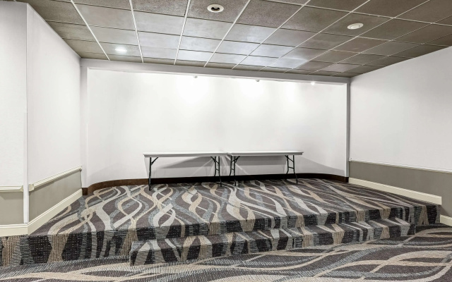 photo 5 of SureStay Hotel by Best Western SeaTac Airport North