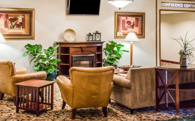 photo 3 of Norwood Inn Hudson - Akron North