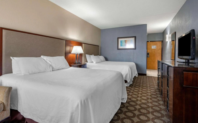 photo 3 of Econo Lodge Lafayette near University
