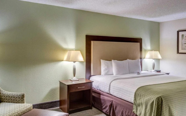 photo 5 of Clarion Inn and Suites Conference Center Covington
