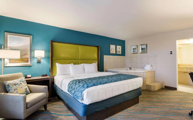 photo 4 of Quality Inn Gulfport I-10