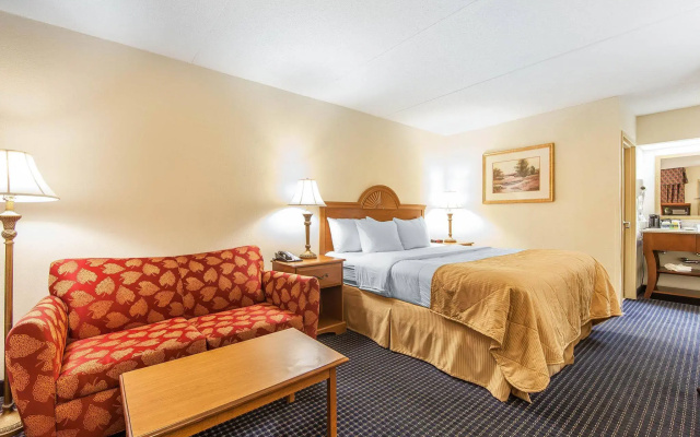 photo 5 of Clarion Inn Cleveland near University
