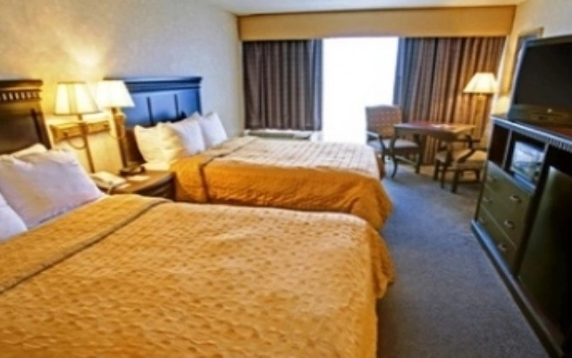 photo 2 of Clarion Inn & Suites By Hampton Convention Center