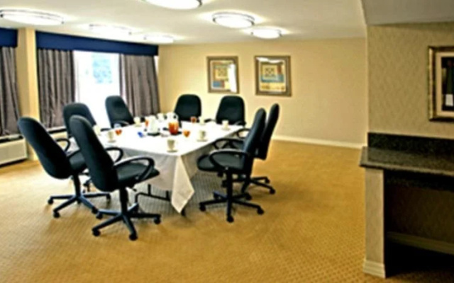 photo 4 of Clarion Inn & Suites By Hampton Convention Center