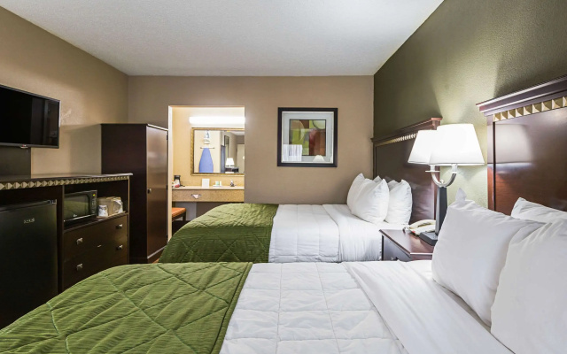 photo 3 of Quality Inn & Suites Greenville - Haywood Mall
