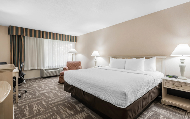 photo 3 of Clarion Inn Grand Junction