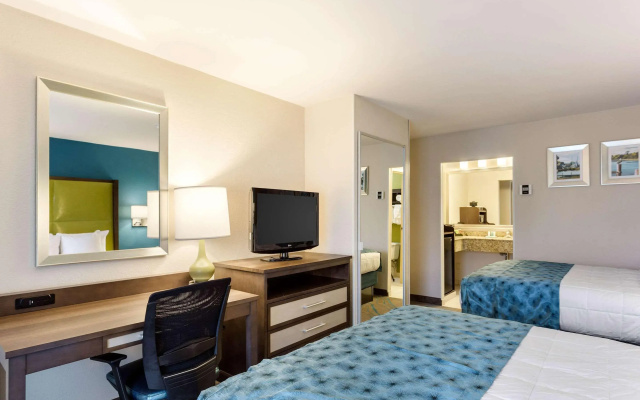 photo 4 of Quality Inn Gulfport I-10