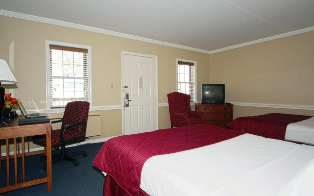 photo 3 of Clarion Inn Strasburg - Lancaster
