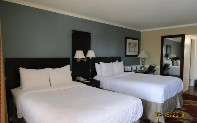 photo 4 of Clarion Inn Near China Lake Naval Station