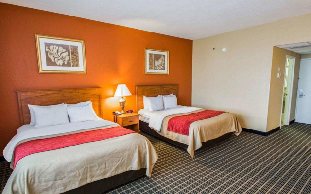 photo 4 of Clarion Inn & Suites Miami International Airport