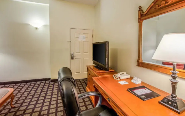 photo 3 of Clarion Suites Conference Center near I-95