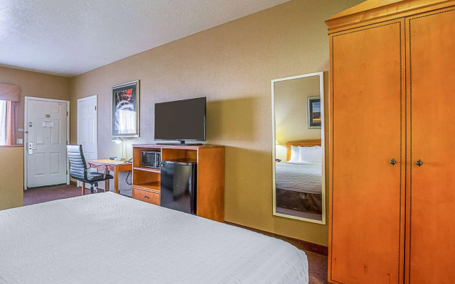 photo 3 of Clarion Suites St George - Convention Center Area