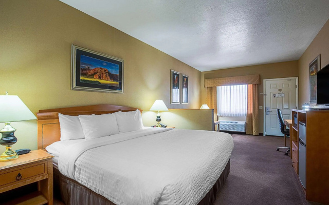 photo 5 of Clarion Suites St George - Convention Center Area