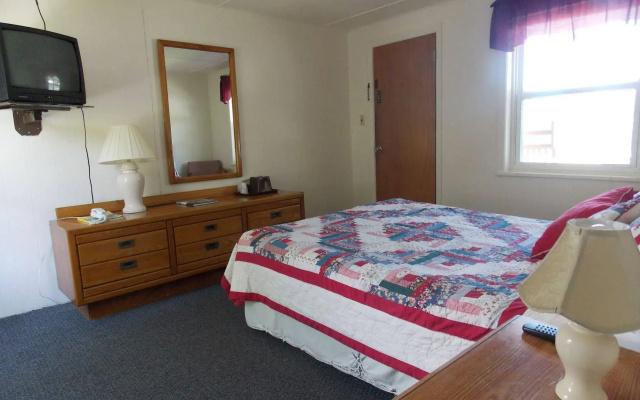 photo 5 of Clarketon Motel