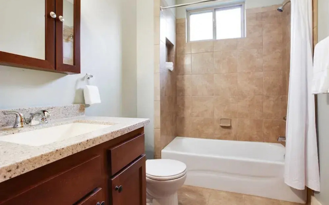 photo 4 of Classic 2br/2ba Home in Heart of Nola by Domio