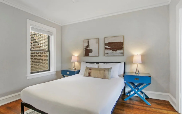 photo 2 of Classic & Charming 2BR Apt in Lincoln