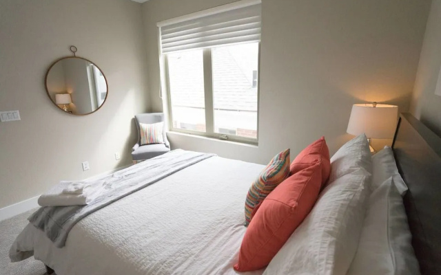 photo 5 of Classic City Condo Views From Golden Triangle
