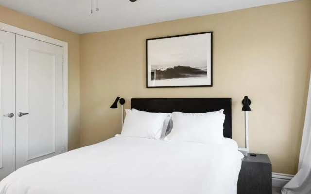 photo 5 of Classic CWE 2BR with Full Kitchen by Zencity