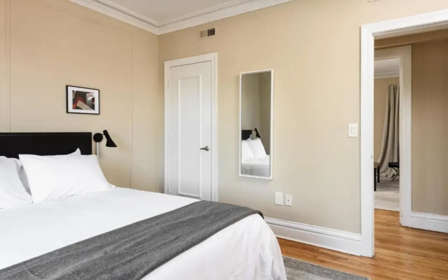 photo 5 of Classic CWE 2BR with Full Kitchen by Zencity