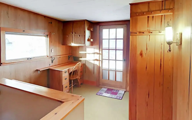 photo 3 of Classic Maine Home on the Ocean 3 Bedrooms 2 Bathrooms Home