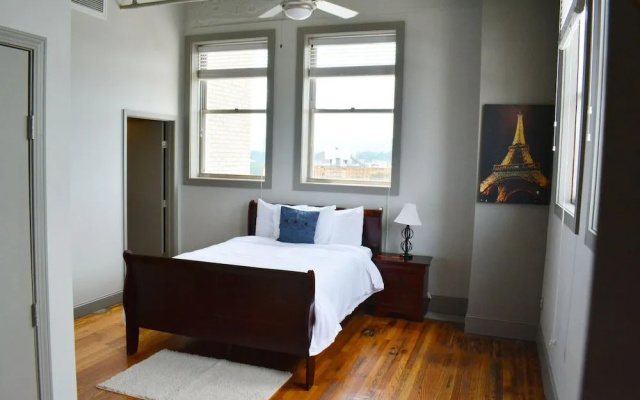 photo 4 of Classic Meets Modern Furnished Apartment