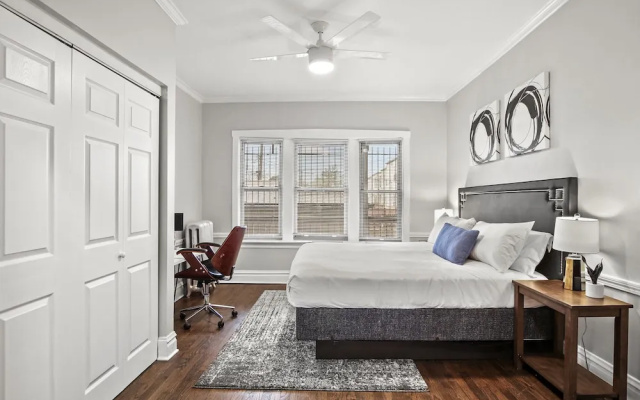 photo 3 of Classy 2BR Spacious Apt in Avondale