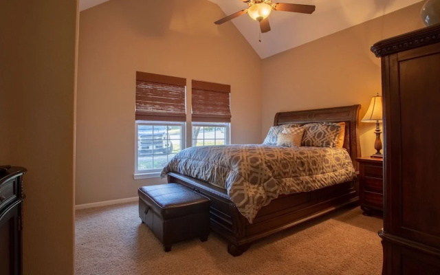 photo 4 of Classy Canyon Retreat - 5 Br Home