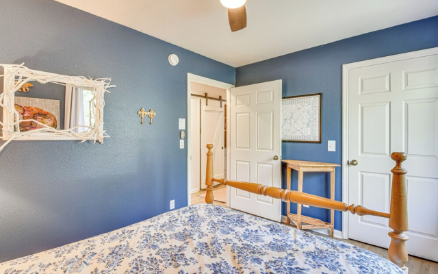 photo 4 of Classy Clayton Home w/ Views < 1 Mi to Downtown!