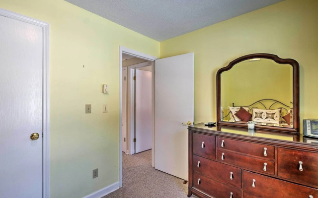 photo 3 of Condo w/ Loft: 2 Mi to Windham Mountain Ski!