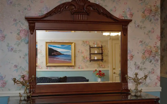 photo 2 of Cleftstone Inn