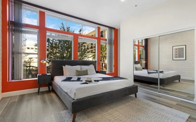 photo 5 of Roami at Clematis Street Lofts