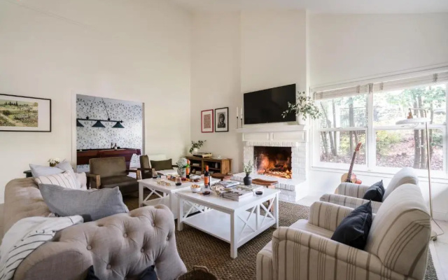 photo 3 of Elegant Wine Country Retreat With Pool, Fireplace & Scenic Deck Views