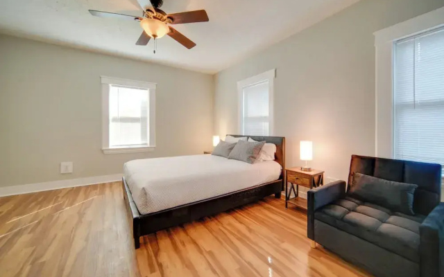 photo 4 of 3 Mi to Dtwn: Walkable Apt in Cleveland!