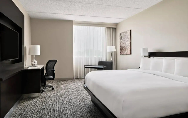 photo 2 of Cleveland Marriott East