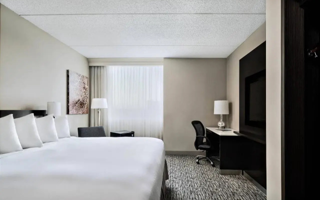 photo 3 of Cleveland Marriott East