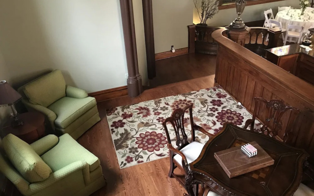 photo 3 of Clifton Heights Inn