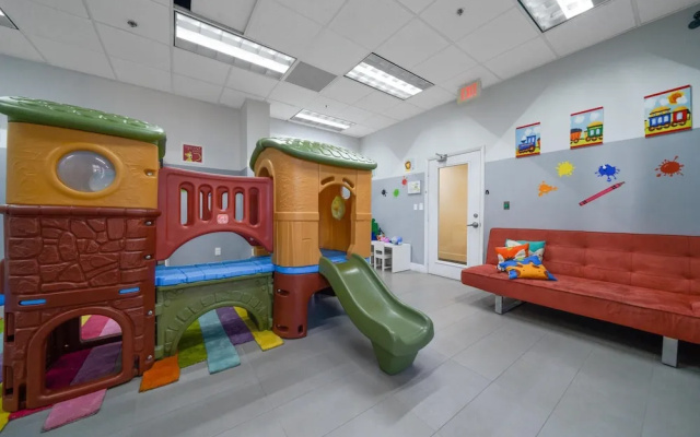 photo 2 of Cloud 9 - Amenities 24 7 Security Location